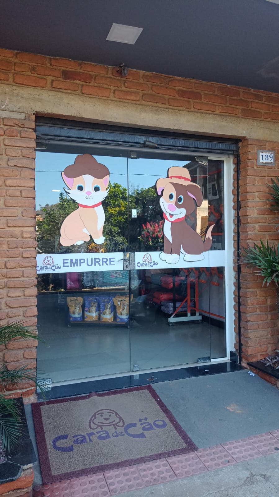 Fachada da Clínica Cara de Cão